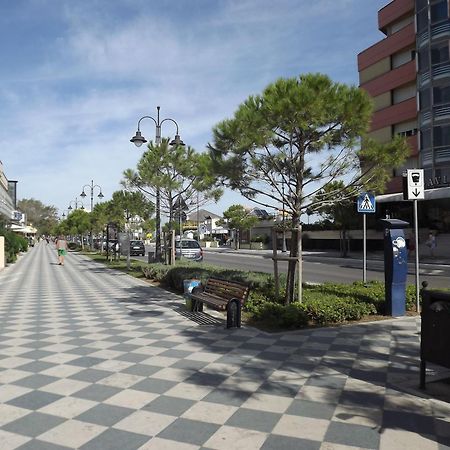 Hotel Atmosfere Beach チェゼナーティコ エクステリア 写真